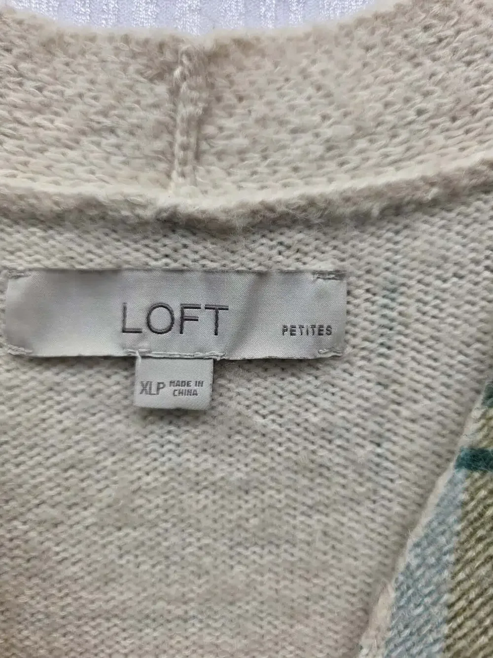 LOFT Plaid Cardigan Size XLP Blue Green Cream V-Neck Button Front